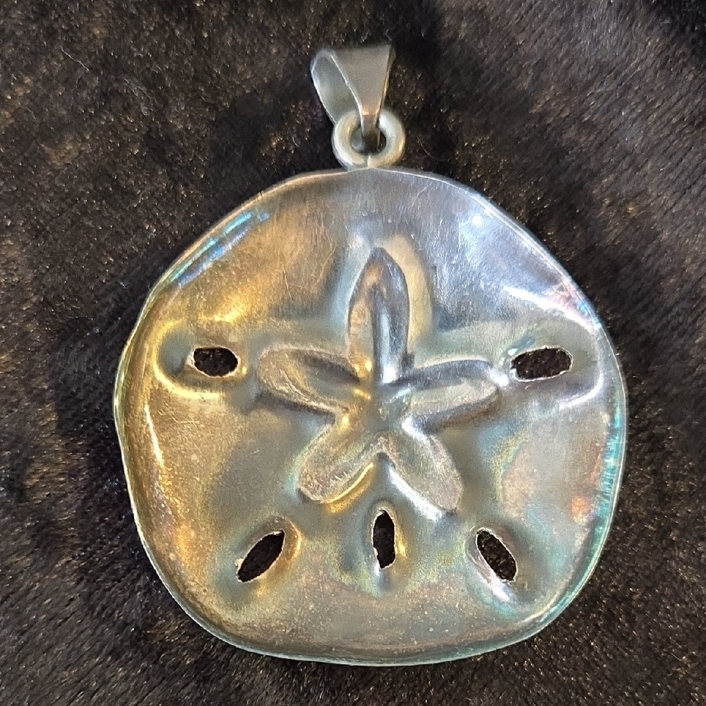 Source Unknown Silver Pendant - image 2